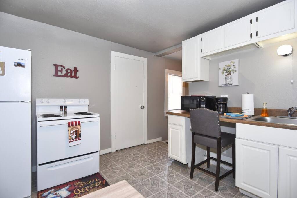 Cherry St Little Love House* Shop*Dine* Rt 66*Expo Center*Bok*Downtown Tulsa Luaran gambar